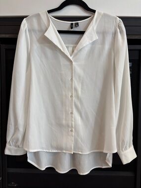 Vero Moda Off-White Button-Down Long Sleeve Blouse
